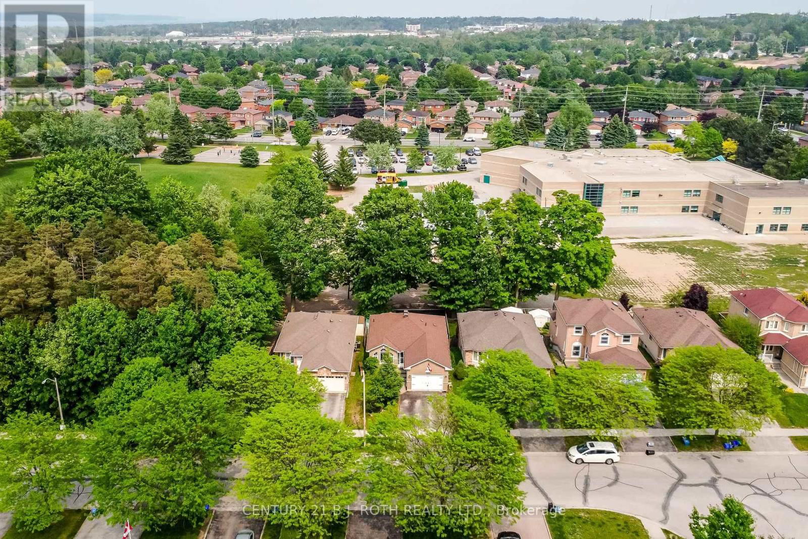 37 NICHOLSON DRIVE Image 4