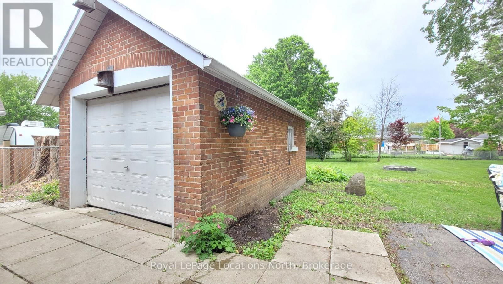 1661 GEORGE JOHNSTON ROAD Image 24