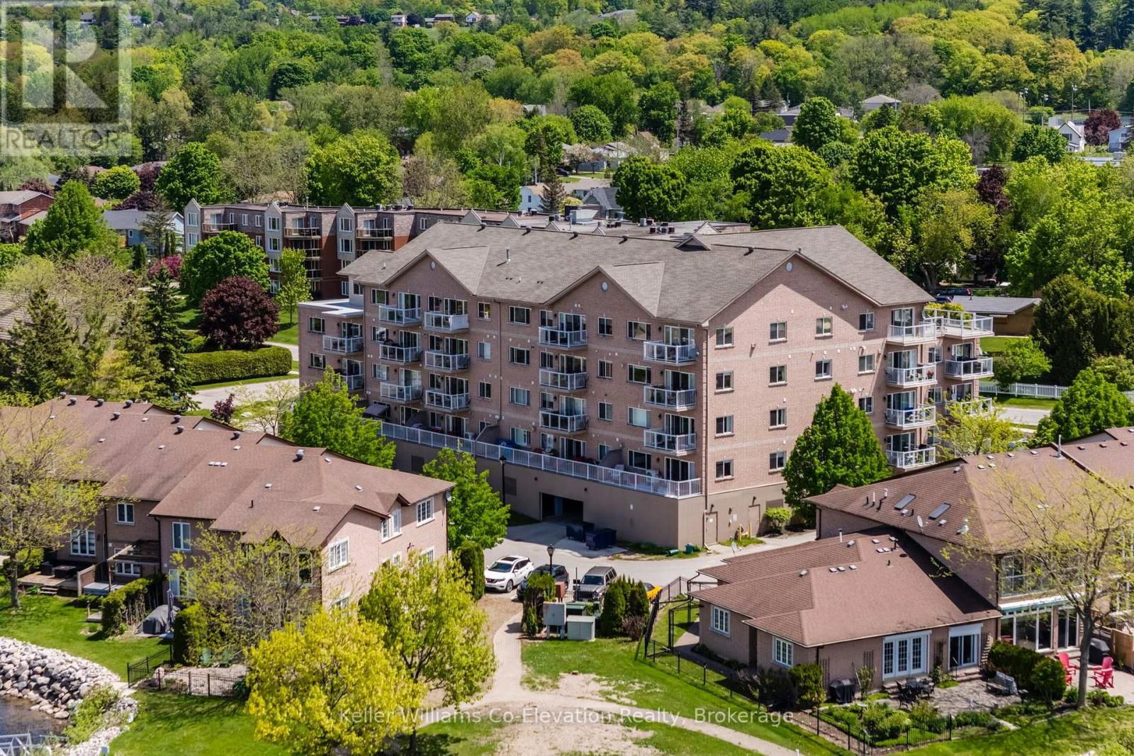 302 - 4 BECK BOULEVARD Image 29