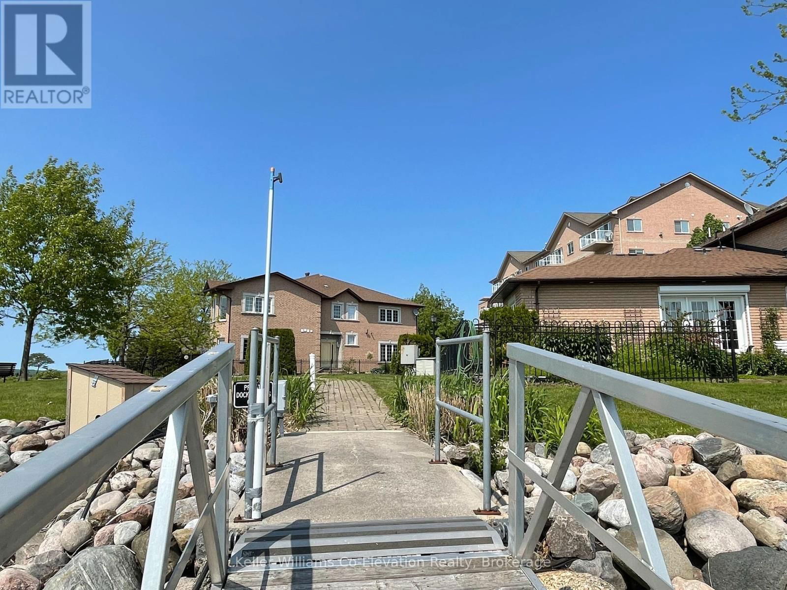 302 - 4 BECK BOULEVARD Image 35
