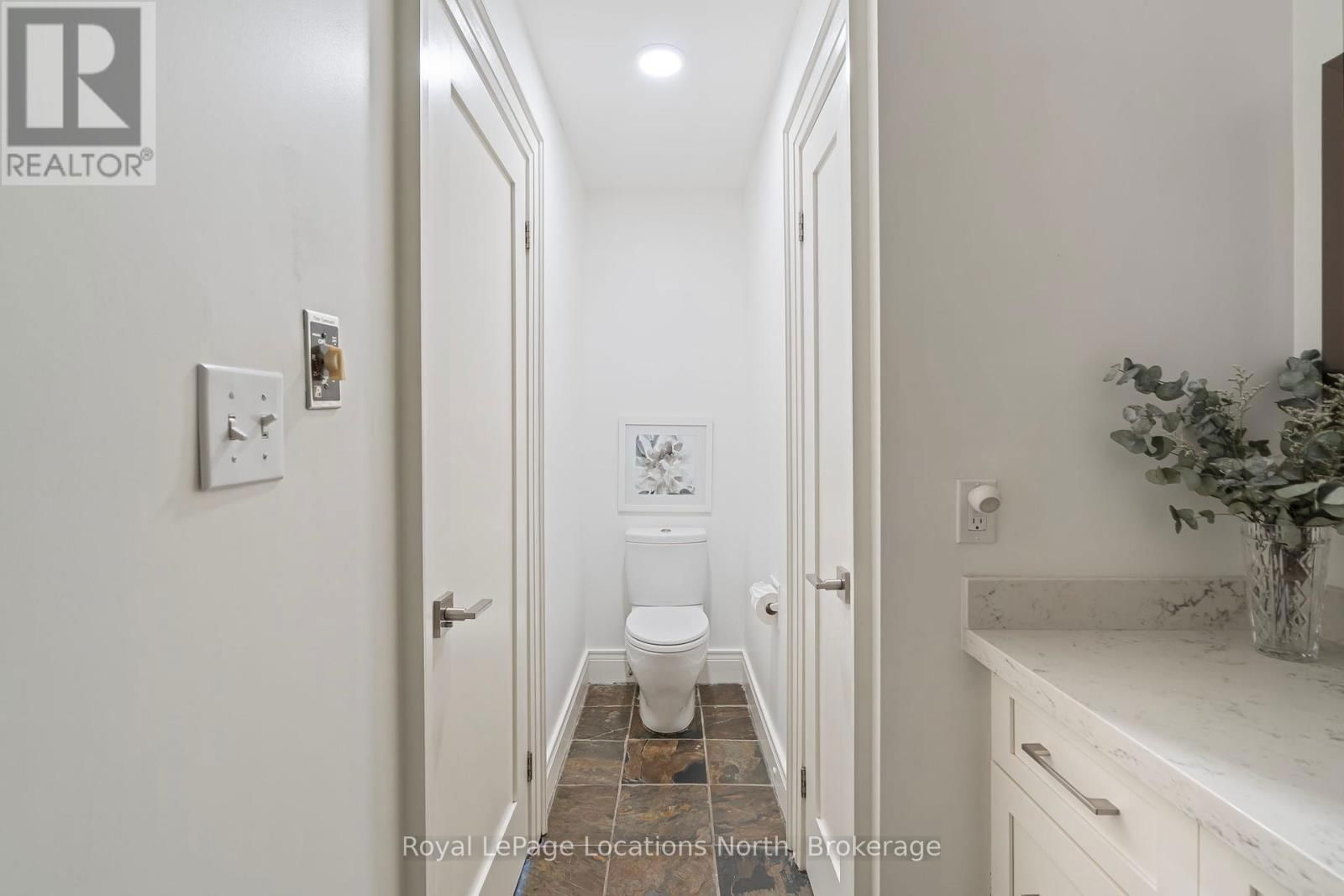 60 LOCKHART ROAD Image 24