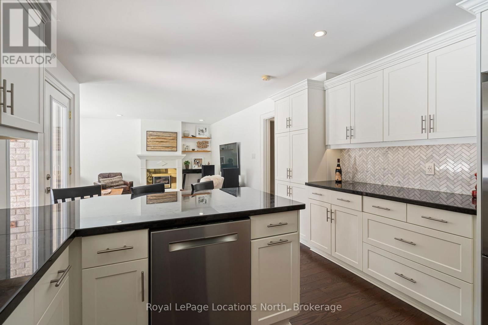 60 LOCKHART ROAD Image 9