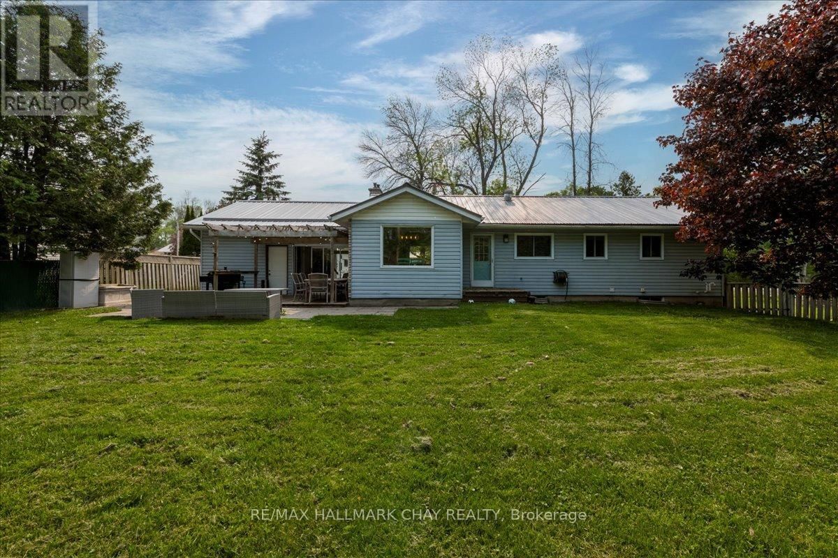4049 BAYVIEW AVENUE Image 17