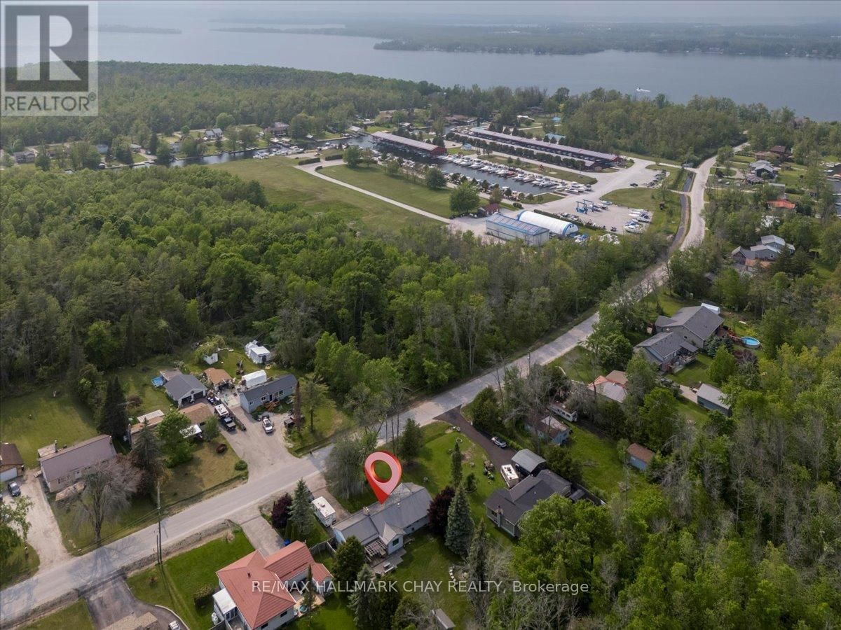 4049 BAYVIEW AVENUE Image 22