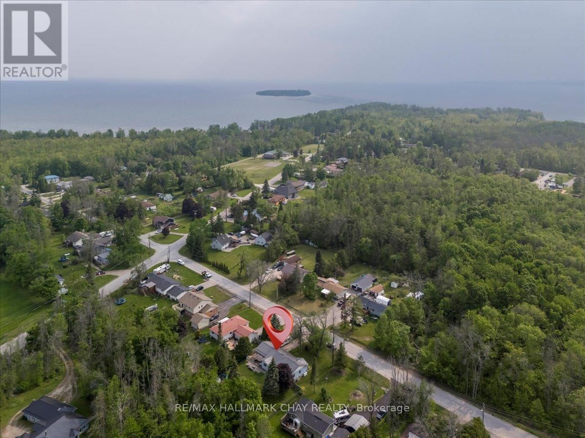 4049 BAYVIEW AVENUE Image 24