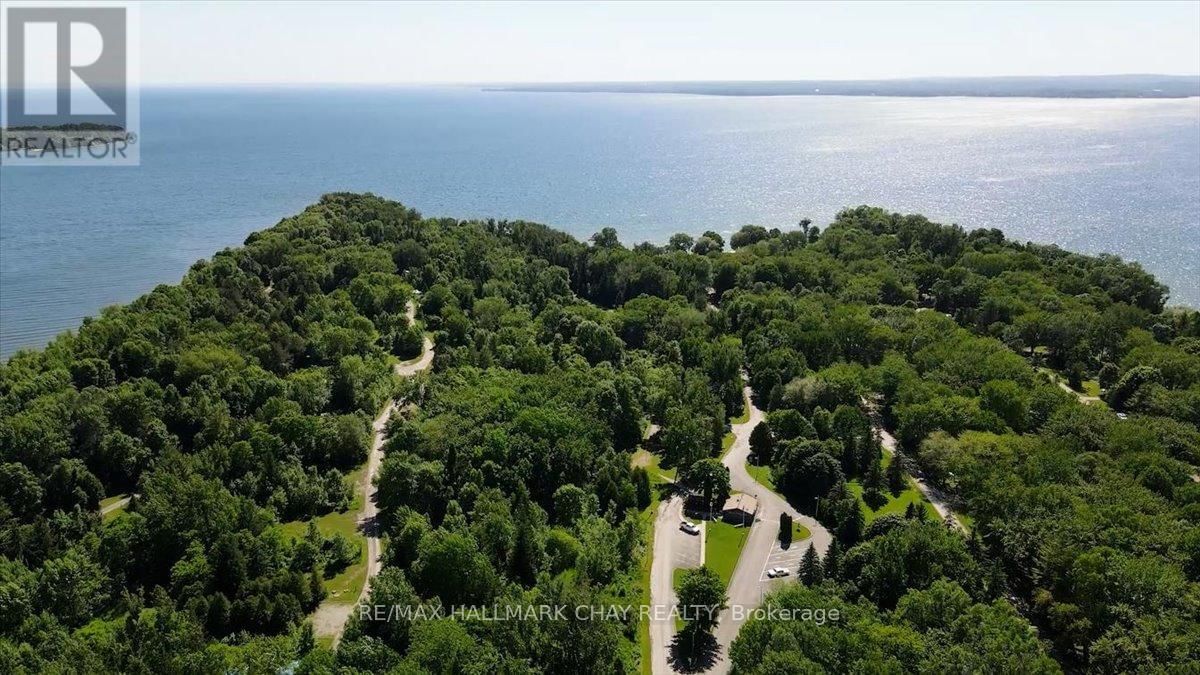 4049 BAYVIEW AVENUE Image 27