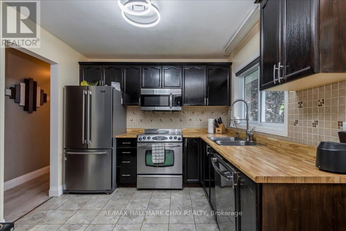 4049 BAYVIEW AVENUE Image 9