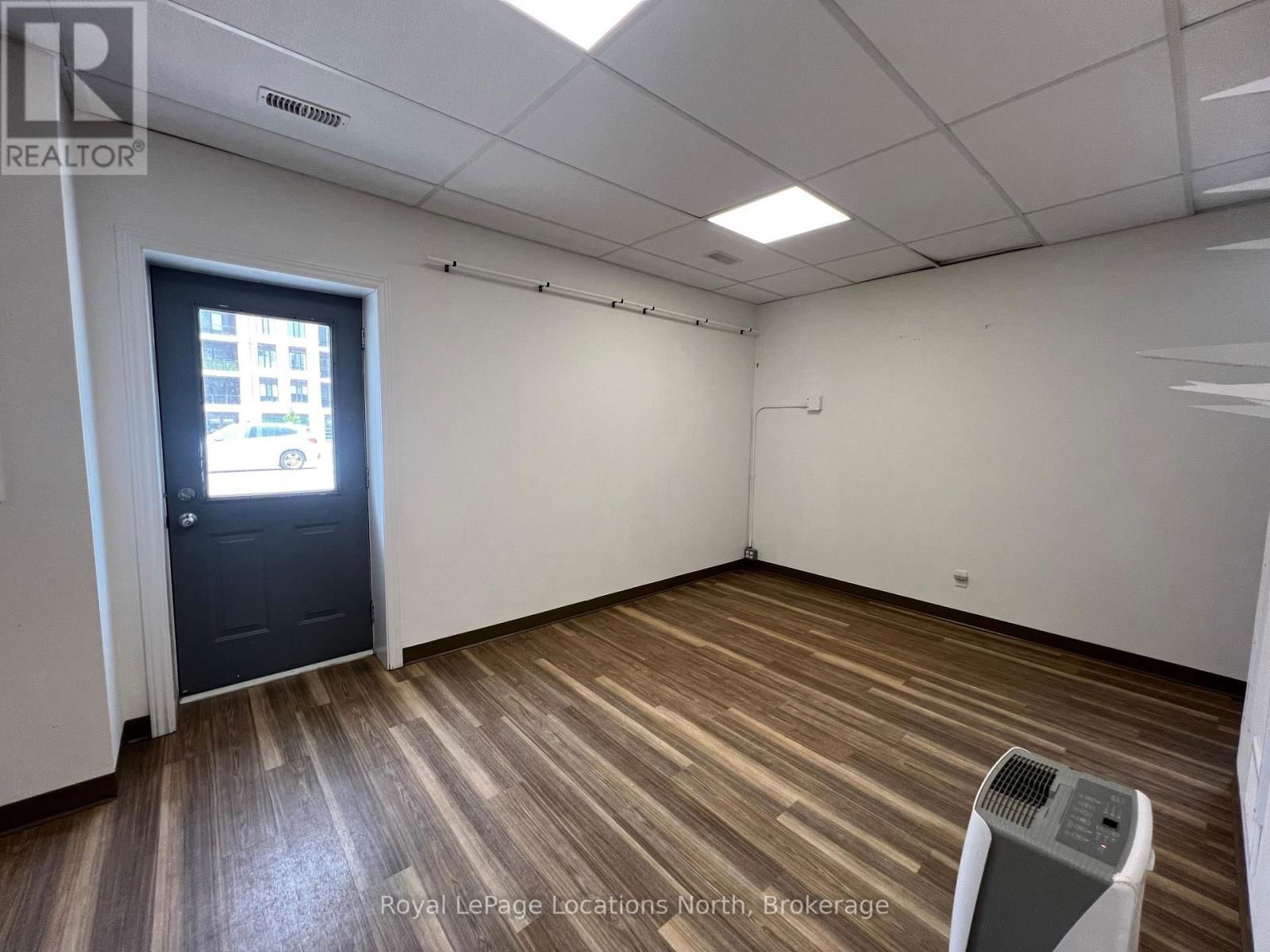 321 HURONTARIO STREET Image 10