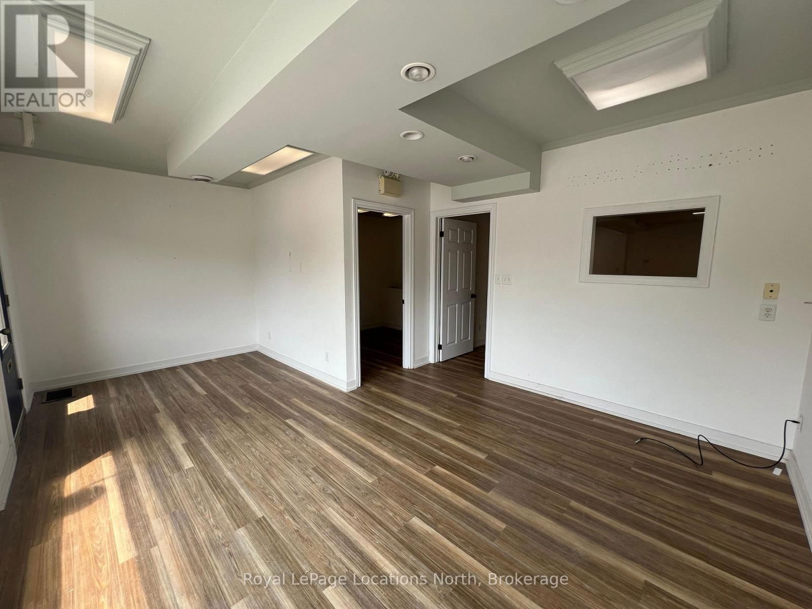 321 HURONTARIO STREET Image 3