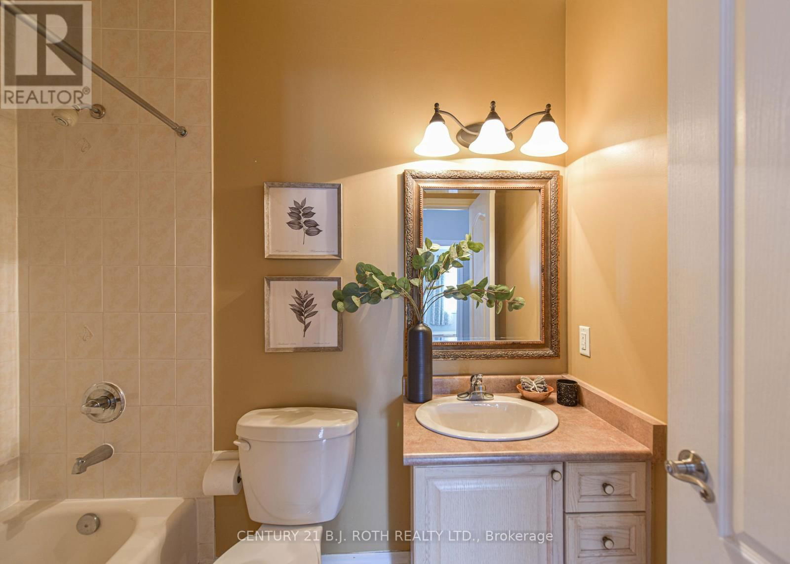 37 TANGLEWOOD CRESCENT Image 24