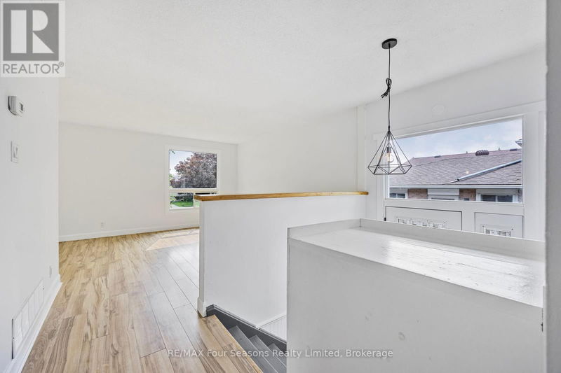 Tertiary Property View