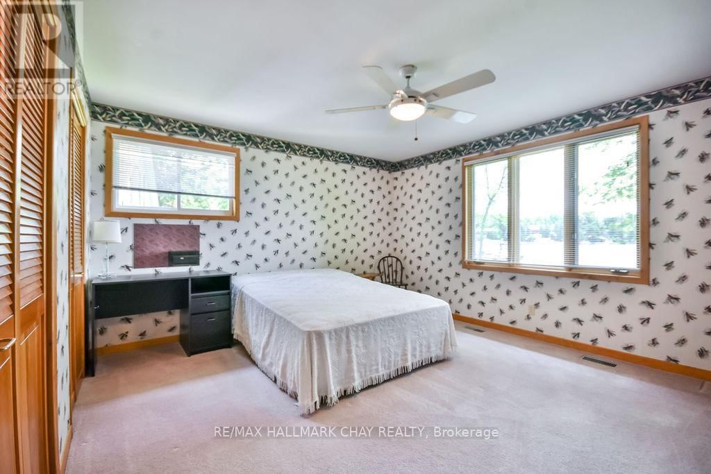 5566 GRAY'S BAY ROAD Image 11