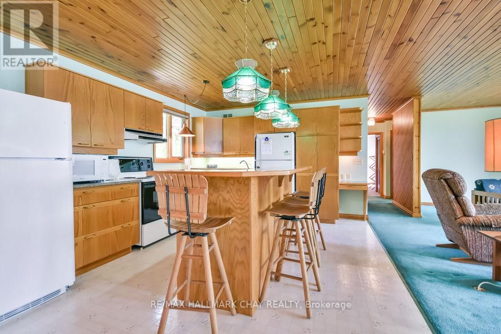 5566 GRAY'S BAY ROAD Image 14