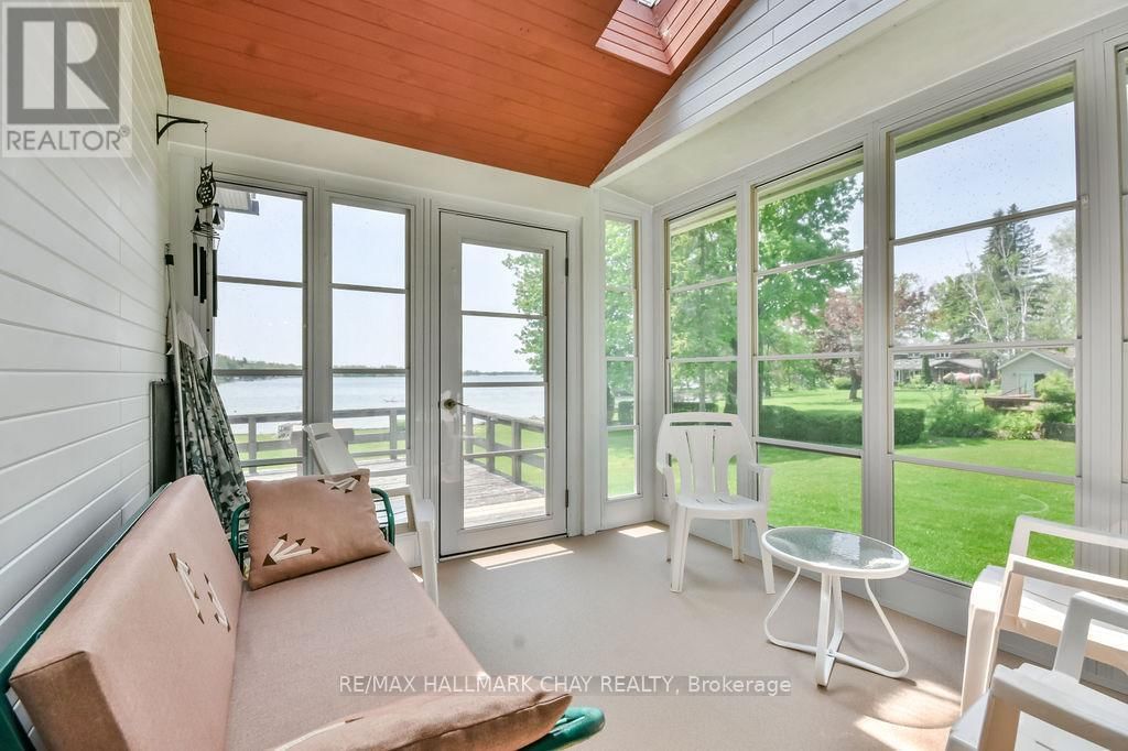 5566 GRAY'S BAY ROAD Image 15
