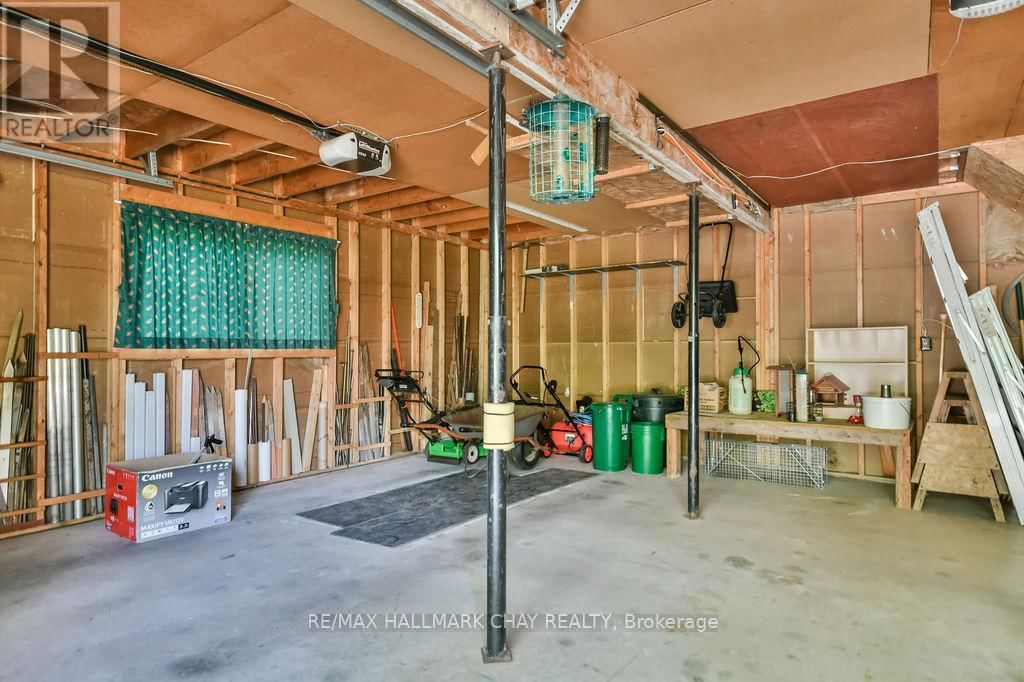 5566 GRAY'S BAY ROAD Image 25