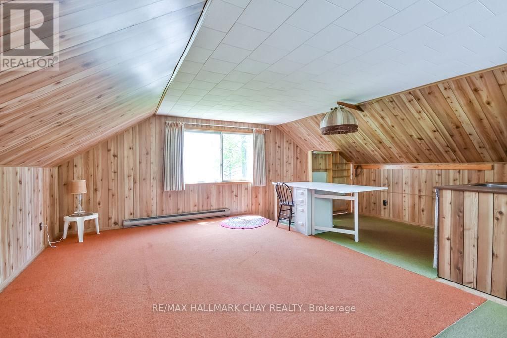 5566 GRAY'S BAY ROAD Image 28