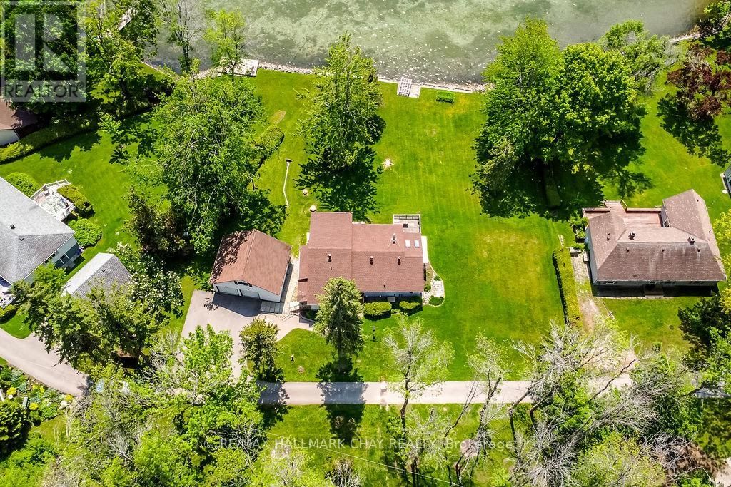 5566 GRAY'S BAY ROAD Image 29