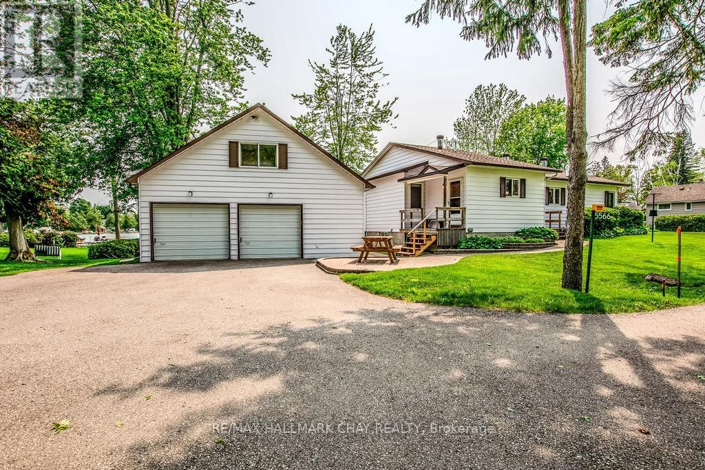 5566 GRAY'S BAY ROAD Image 3
