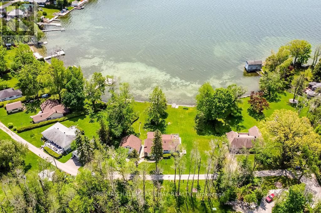 5566 GRAY'S BAY ROAD Image 32