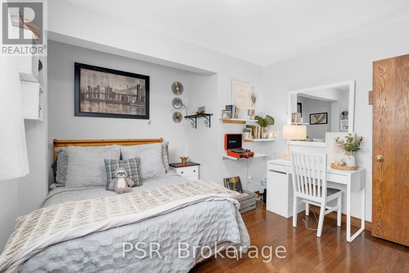 206 WILLIAM STREET Image 18