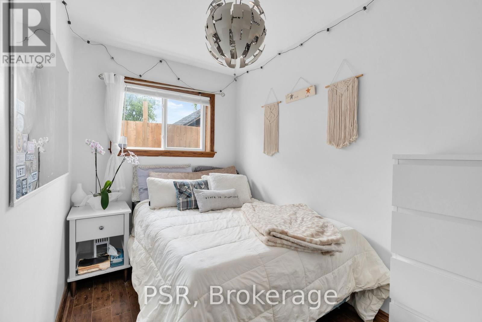 206 WILLIAM STREET Image 20