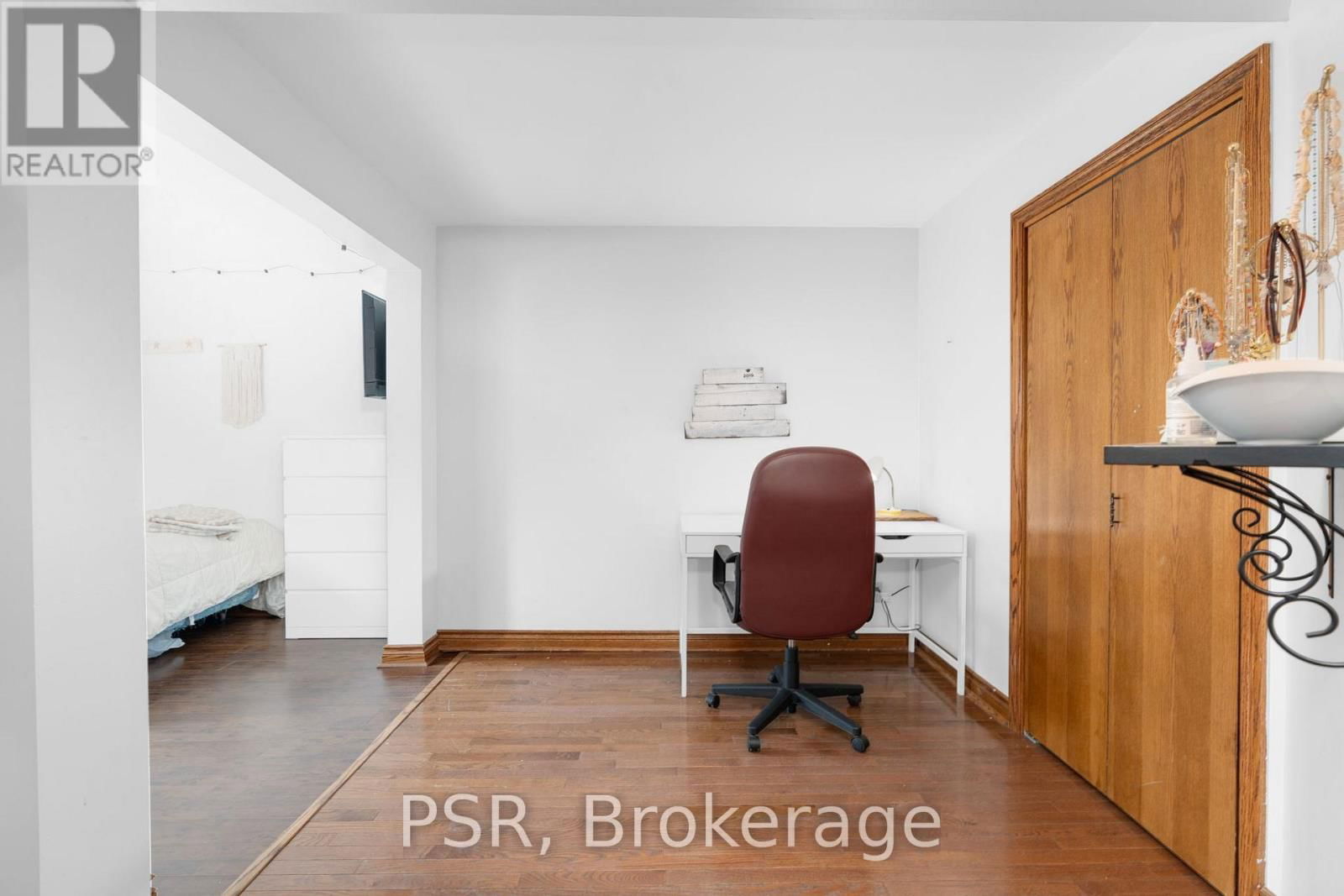 206 WILLIAM STREET Image 21