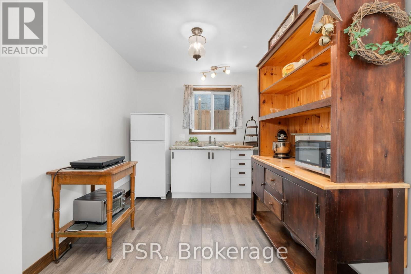 206 WILLIAM STREET Image 26