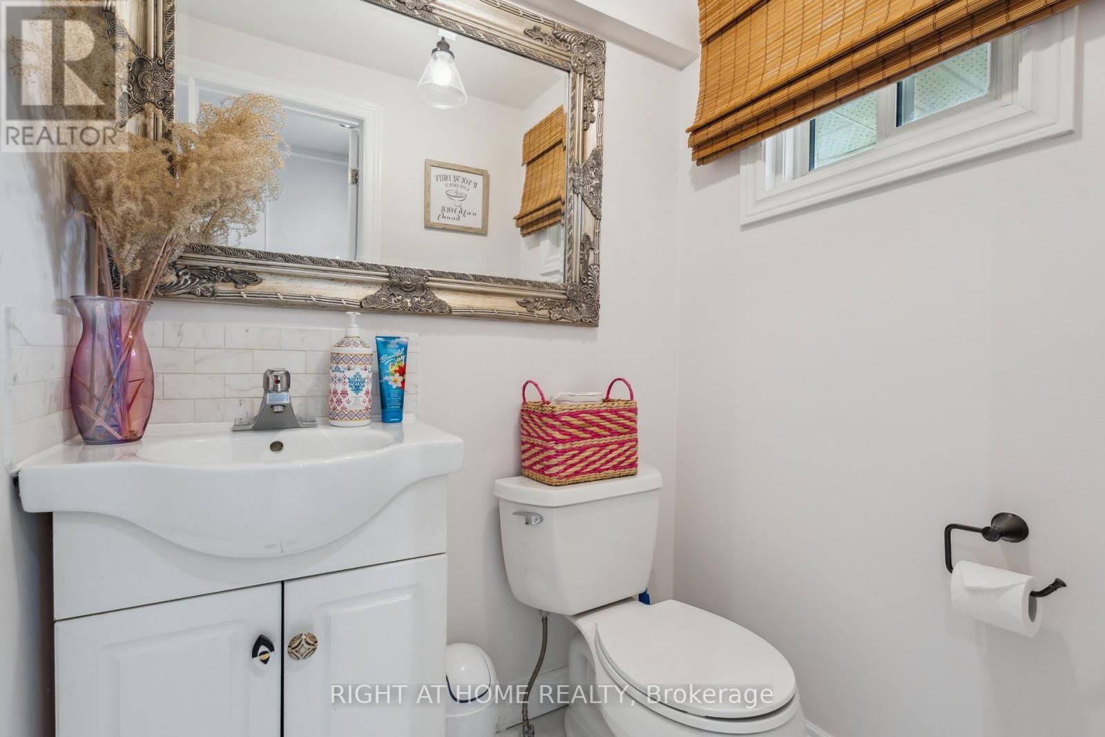 54 SHAKESPEARE CRESCENT Image 28