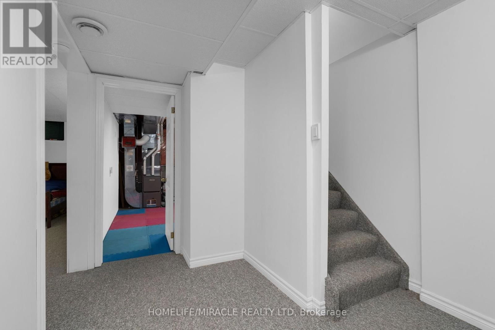 392 LIVINGSTONE STREET WEST Image 16