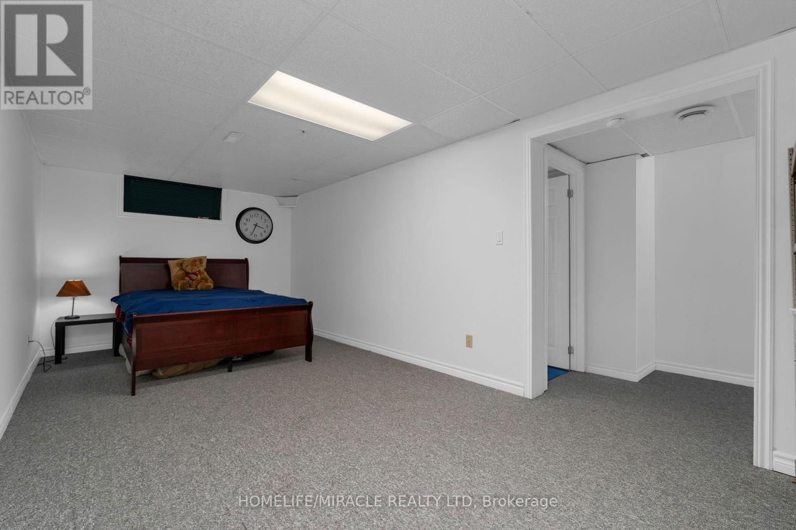 392 LIVINGSTONE STREET WEST Image 17