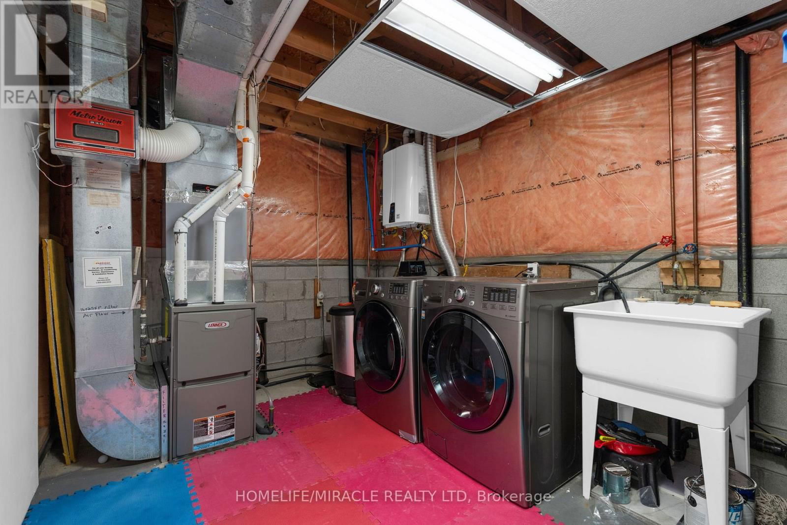 392 LIVINGSTONE STREET WEST Image 18