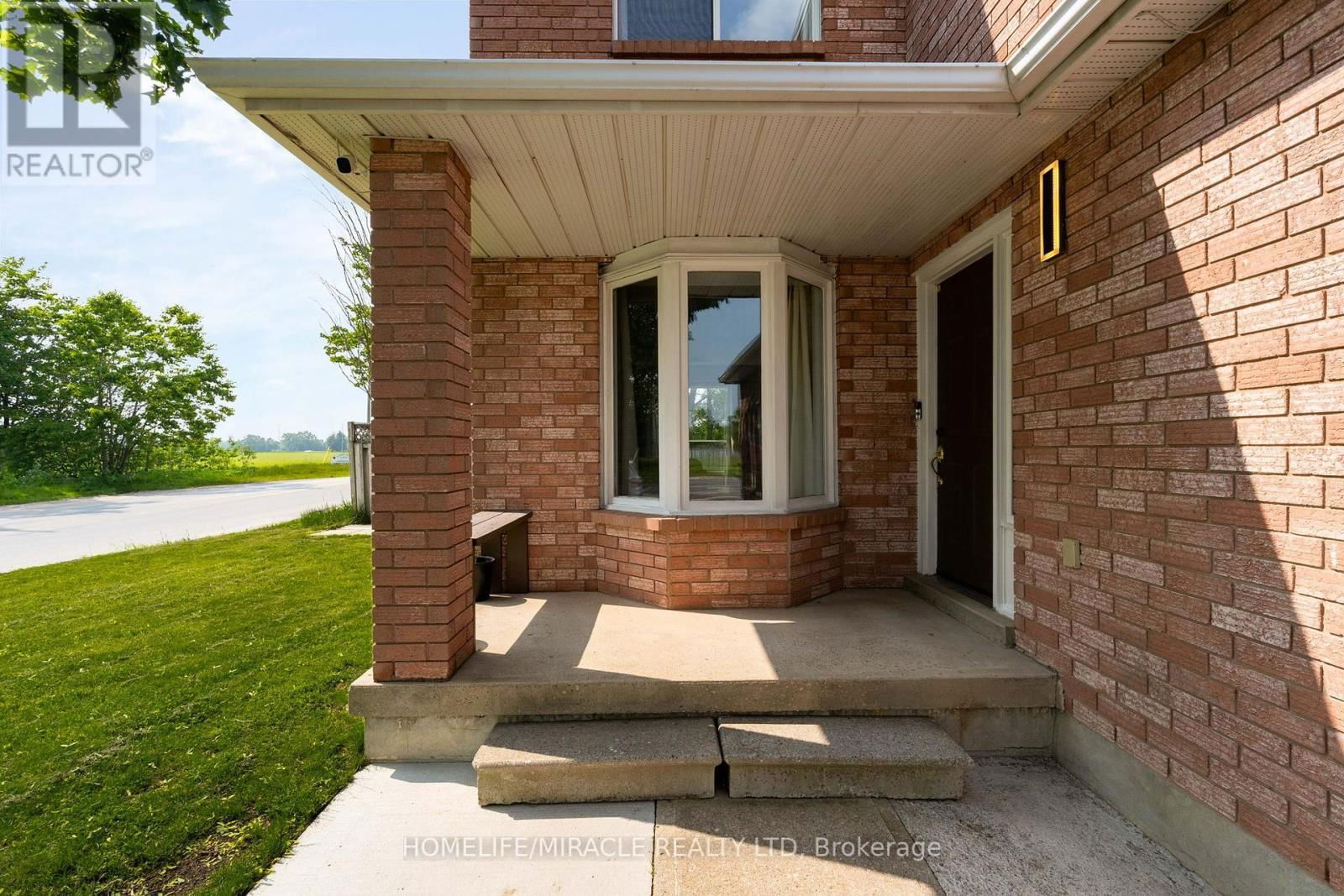 392 LIVINGSTONE STREET WEST Image 4