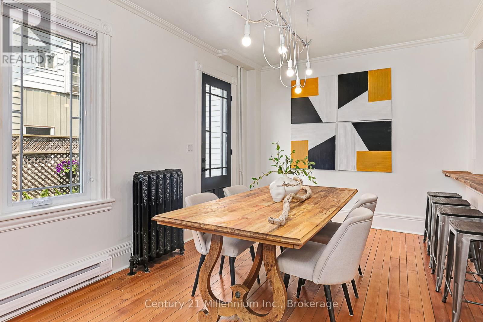285 MAPLE STREET Image 30