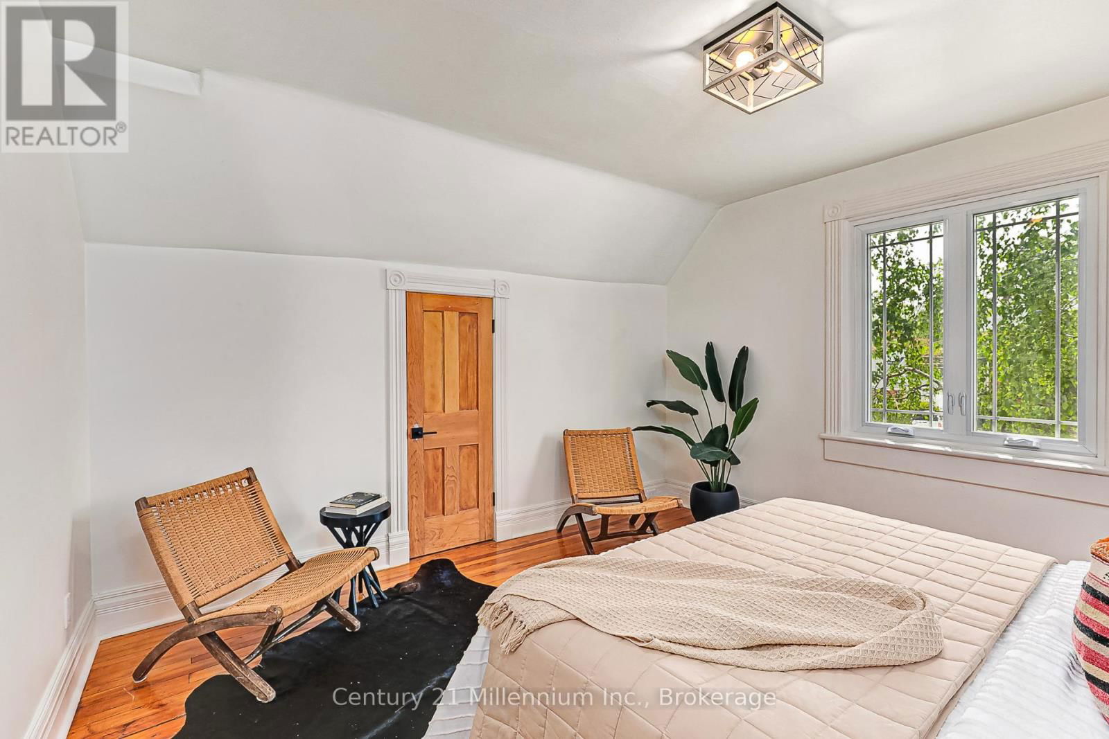 285 MAPLE STREET Image 37