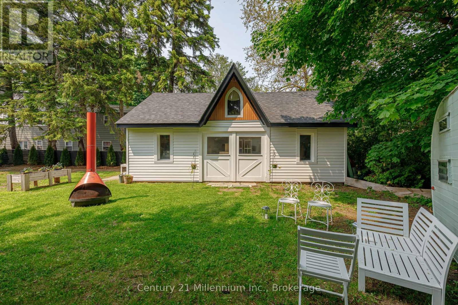 285 MAPLE STREET Image 47