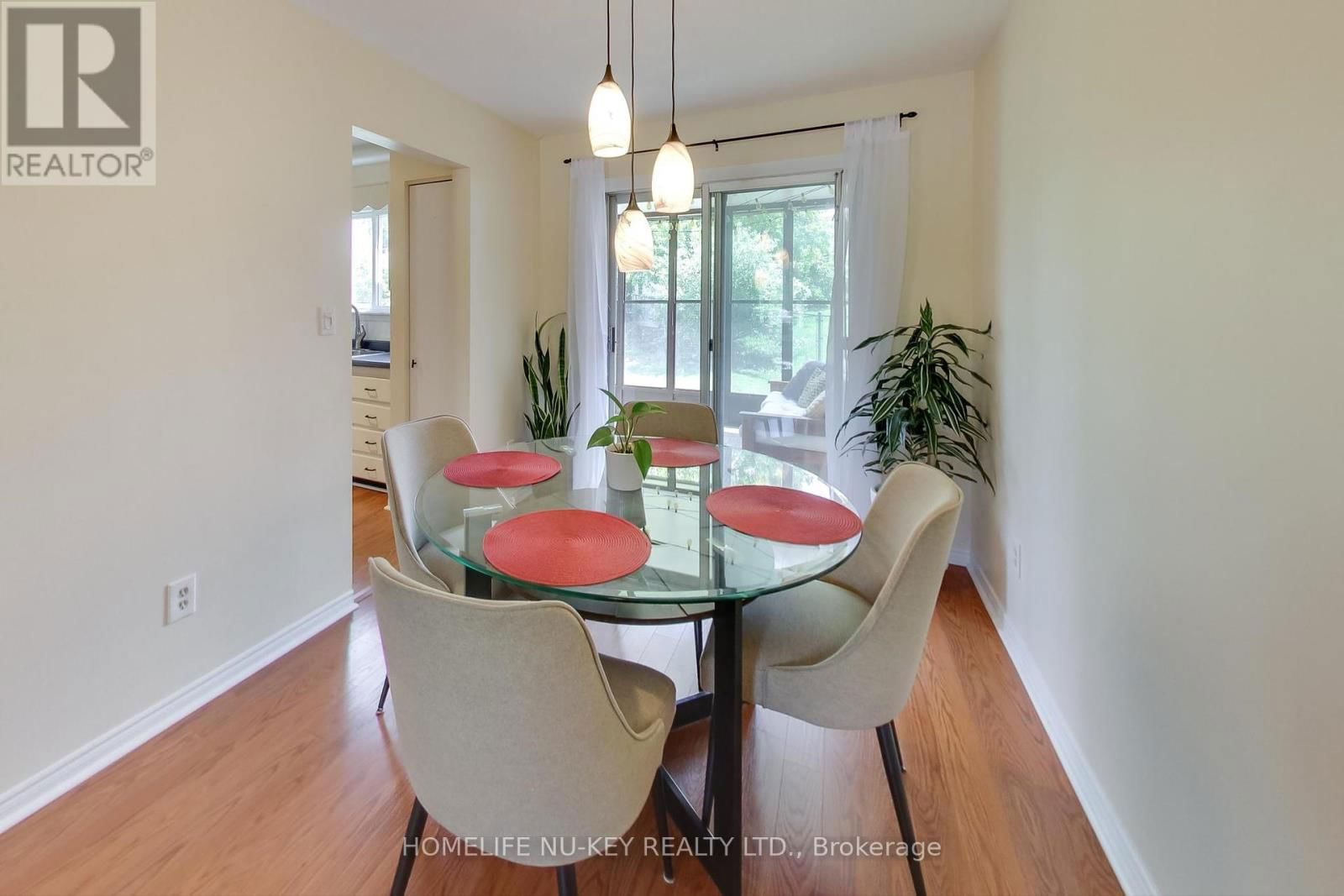 219 CUNDLES ROAD WEST Image 13