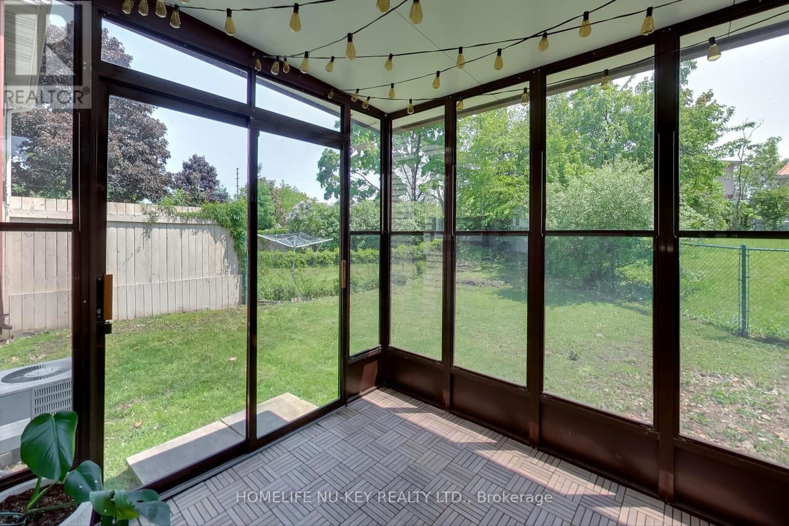 219 CUNDLES ROAD WEST Image 15