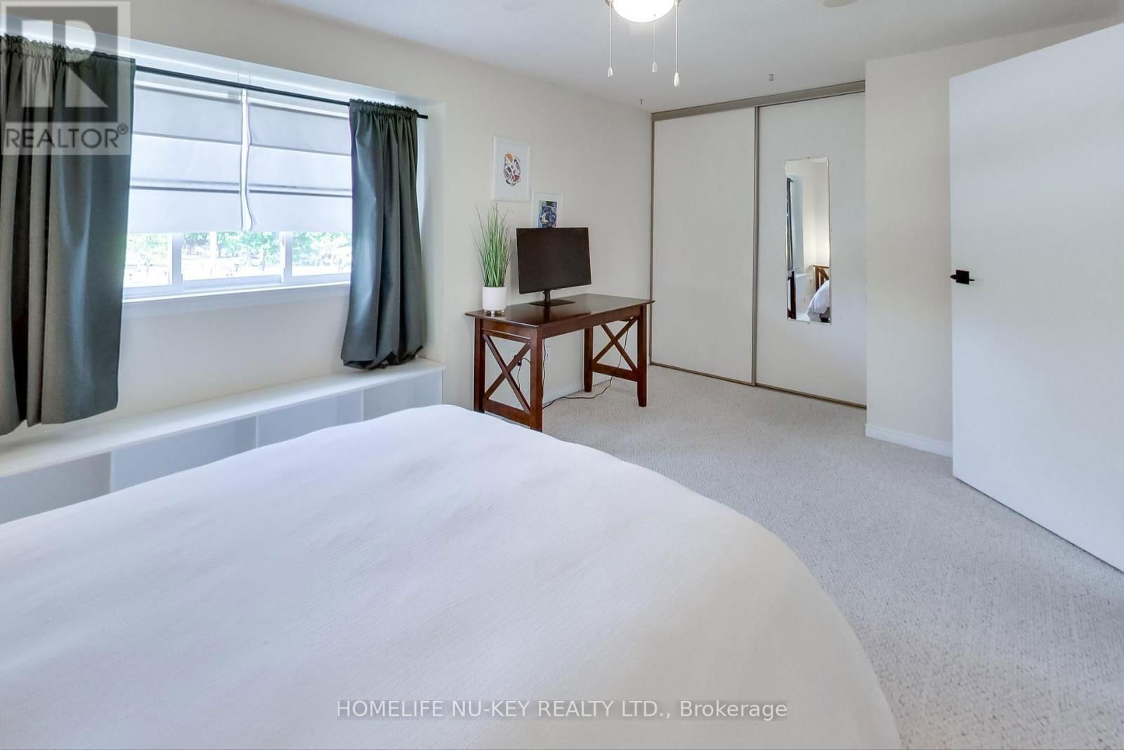 219 CUNDLES ROAD WEST Image 22