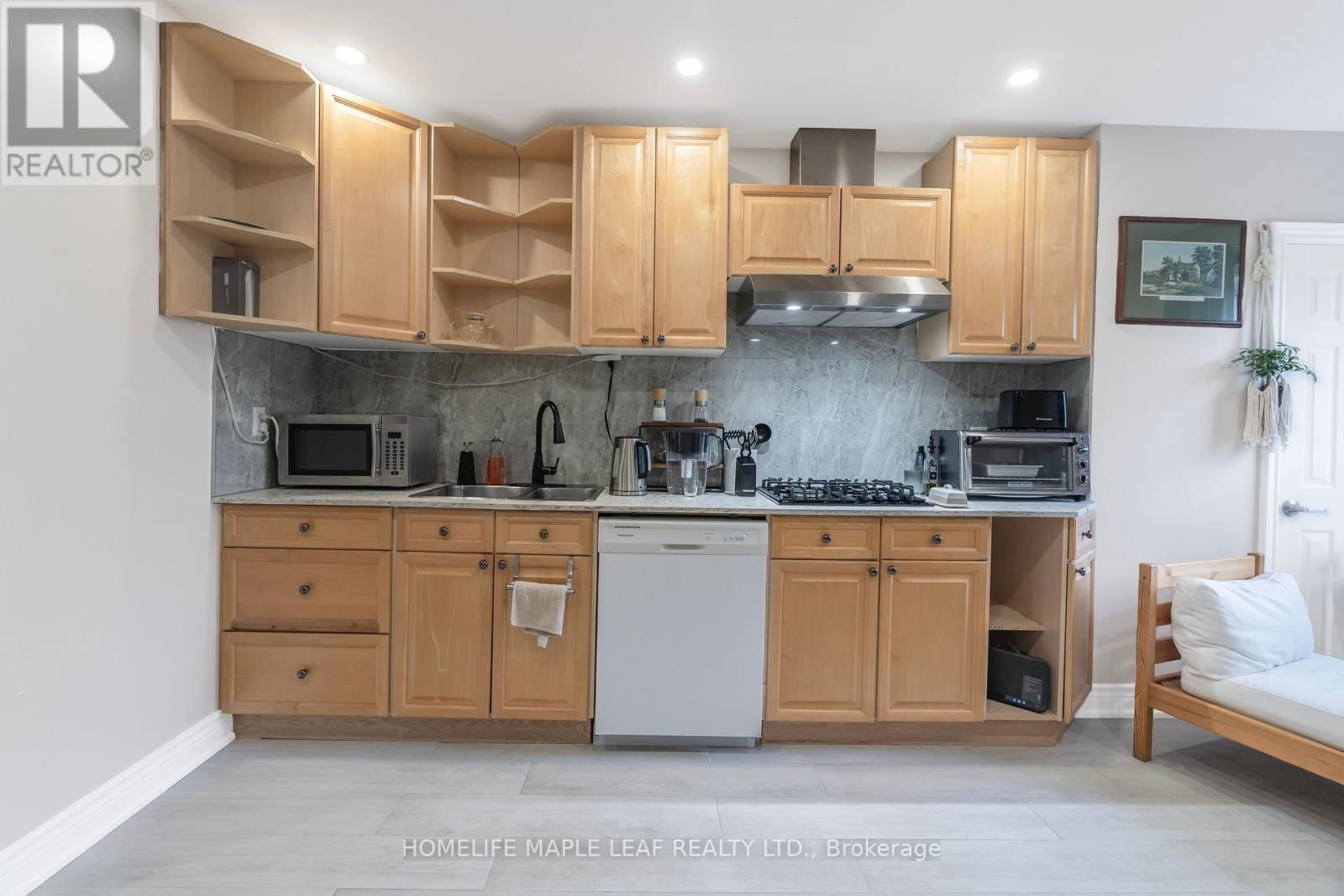 17 MIDDLEBROOK ROAD Image 27