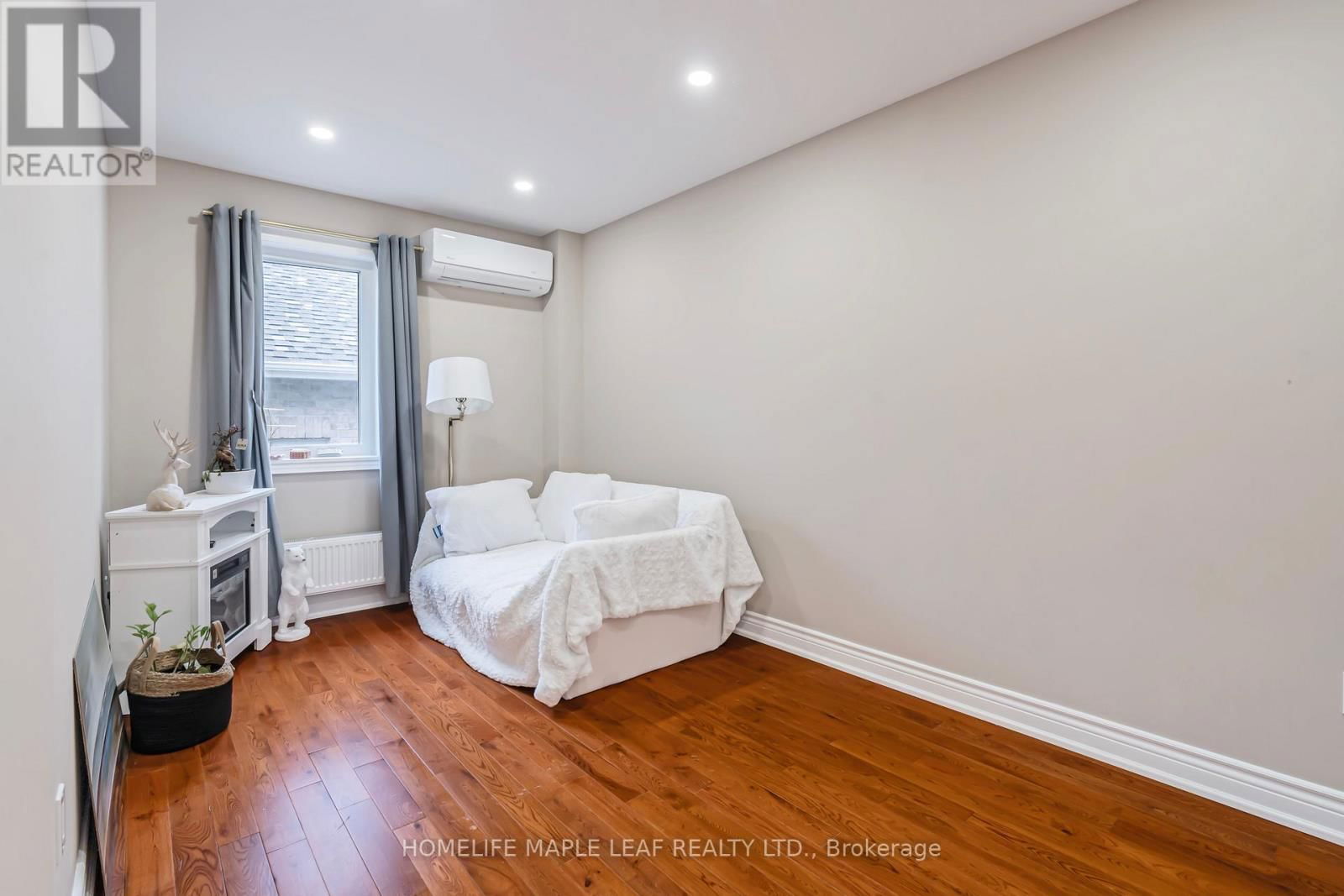 17 MIDDLEBROOK ROAD Image 31