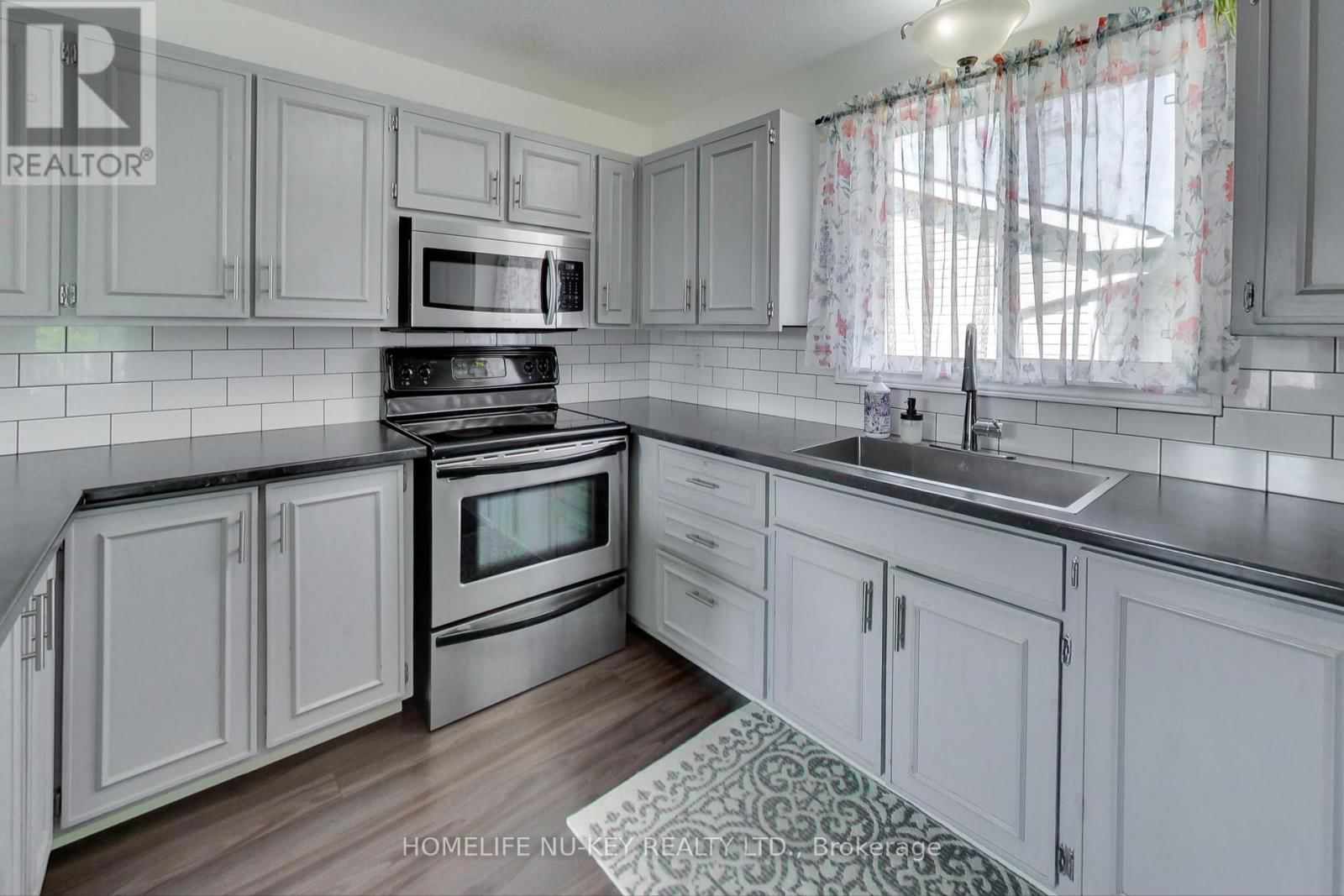3337 BECKETT PLACE Image 20