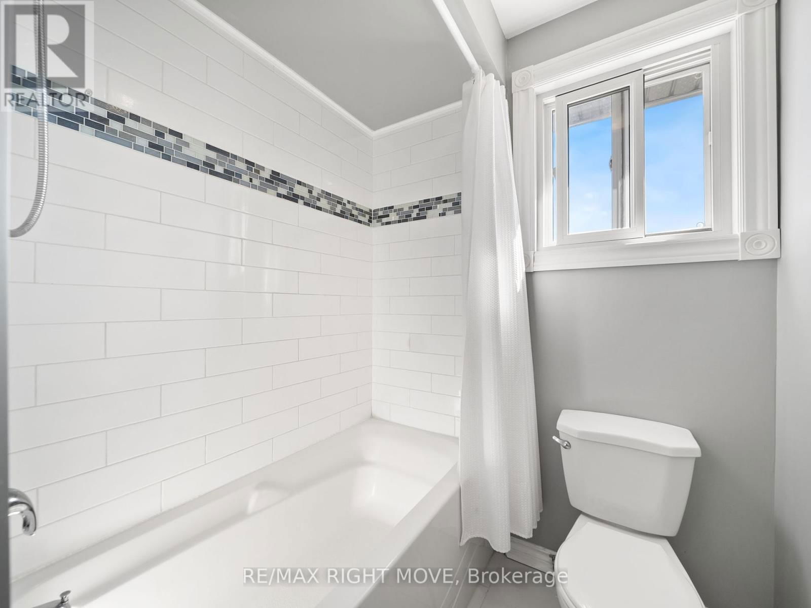 2 CHESTNUT PLACE Image 32