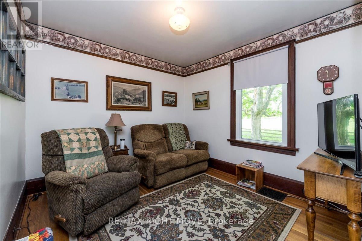 2529 OLD BARRIE ROAD EAST Image 15