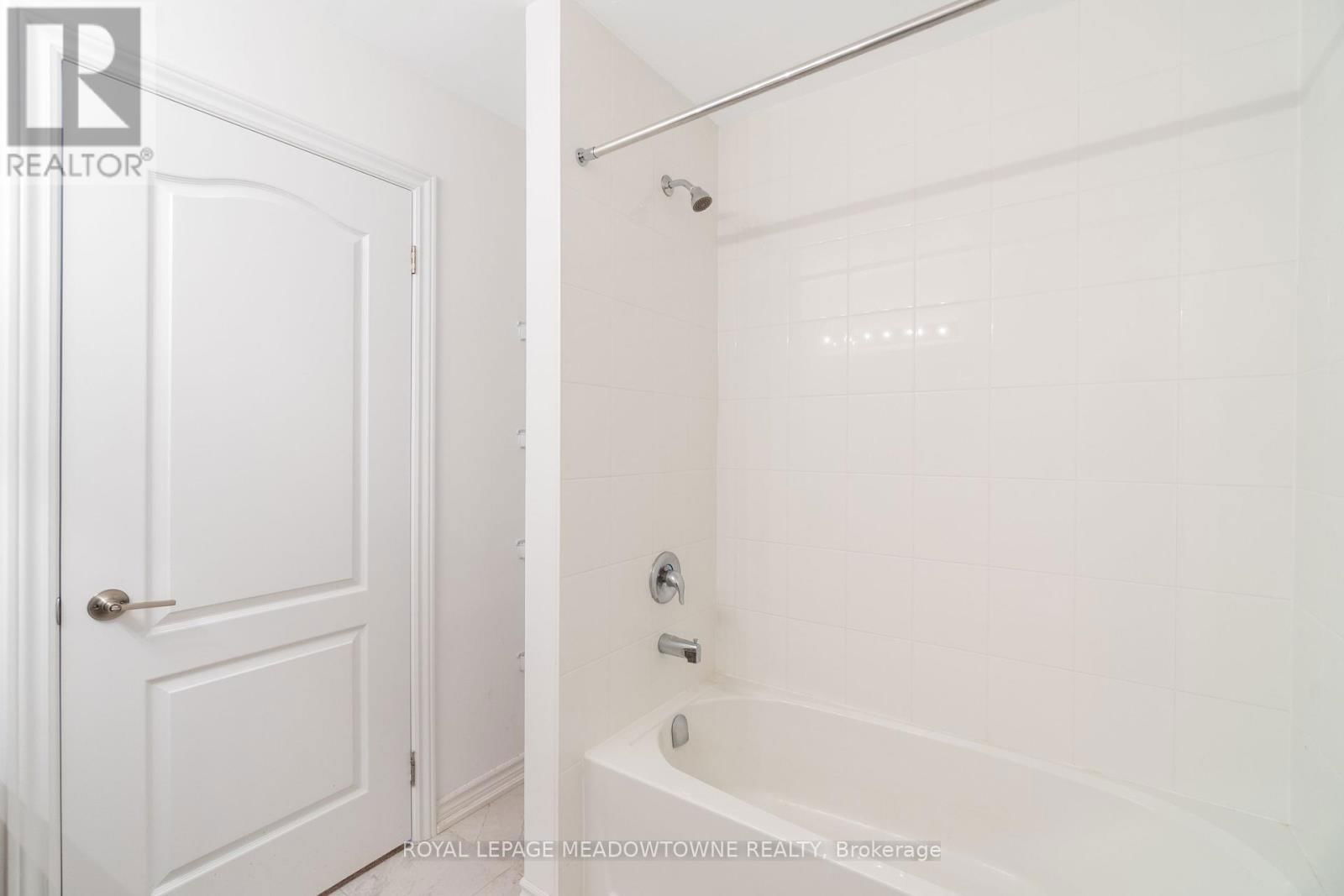 17 ANDEAN LANE Image 22