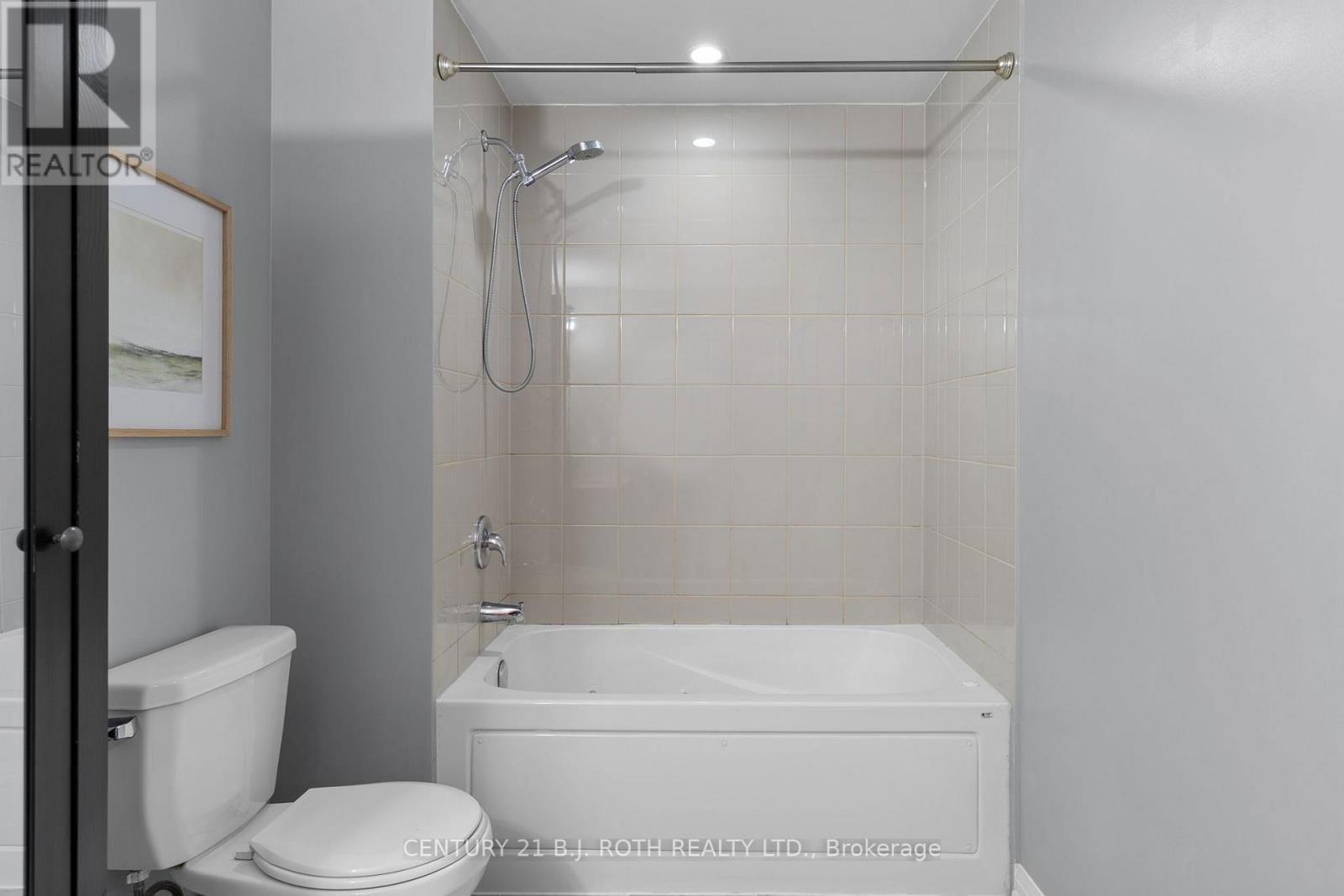 108 - 300 ESSA ROAD Image 15