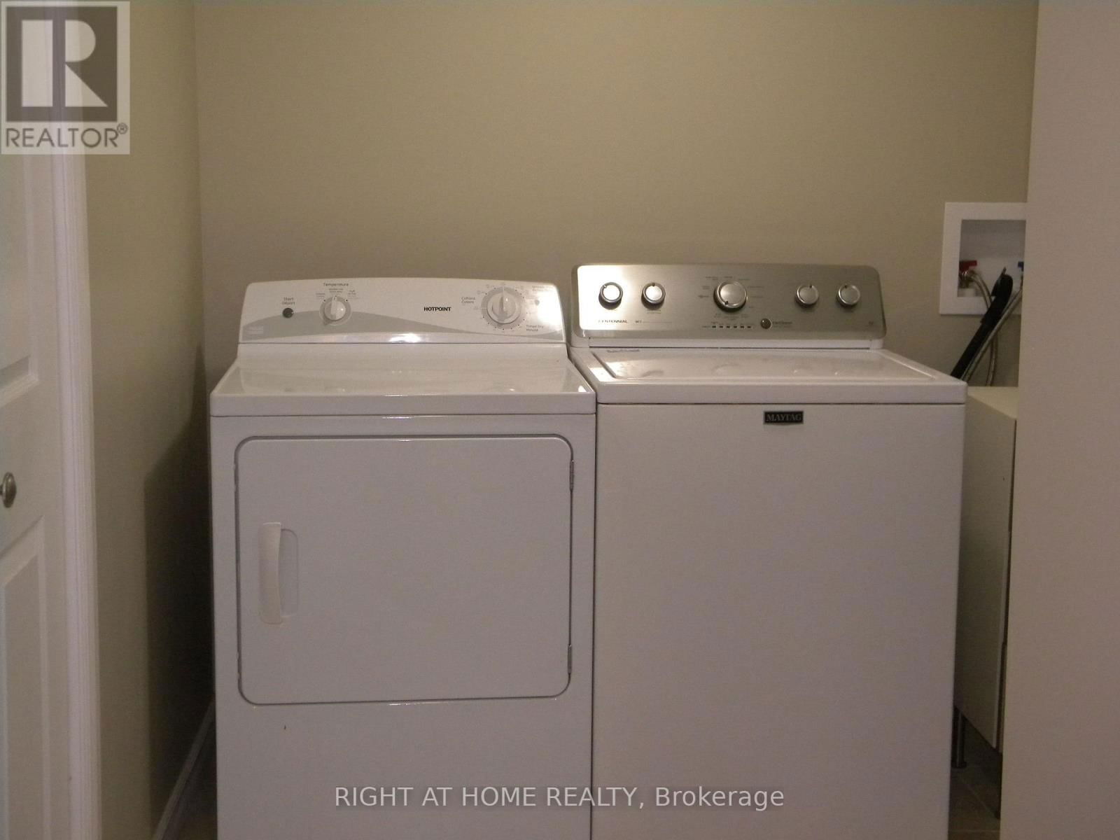 42 WESTMINSTER CIRCLE Image 18
