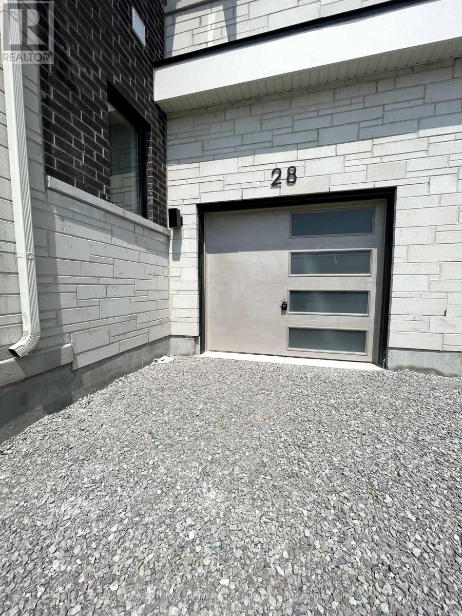 28 VINEWOOD CRESCENT Image 3
