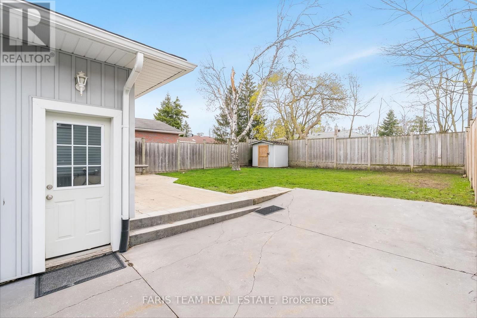 135 GUNN STREET Image 19