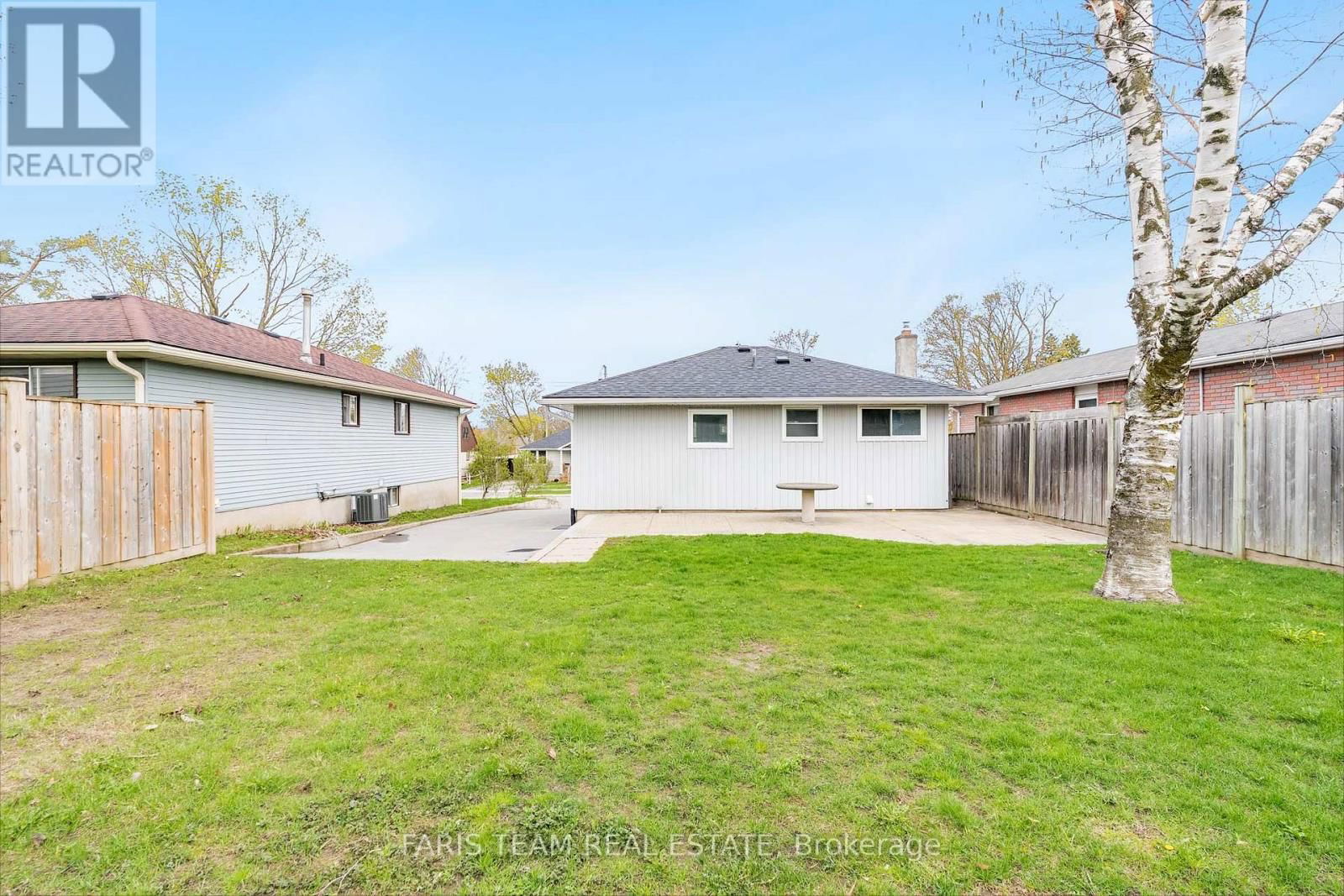 135 GUNN STREET Image 21