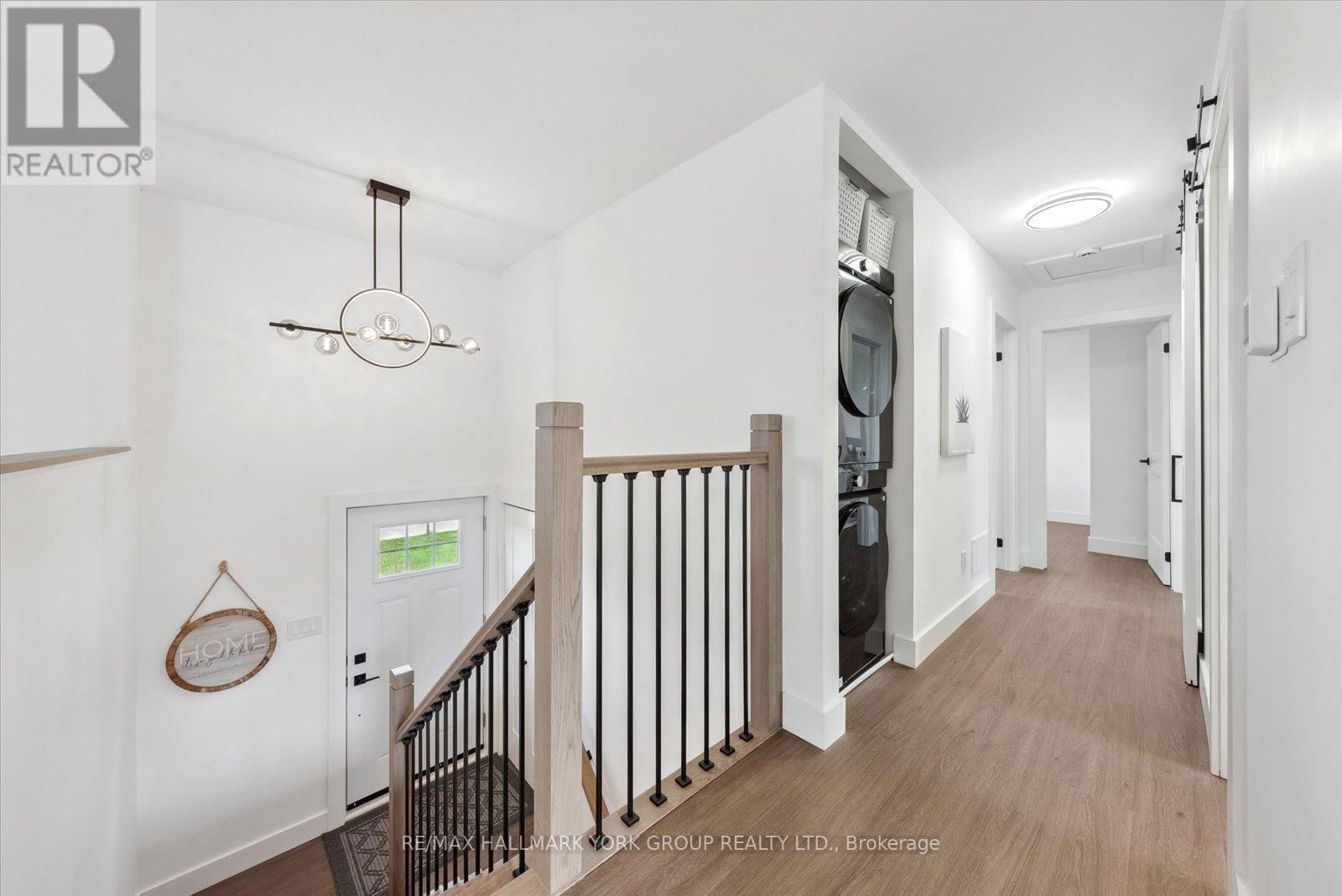 352 ANNE STREET NORTH Image 16